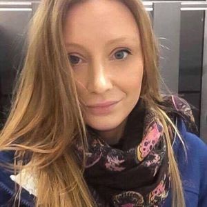 Meet your Posher, Evita